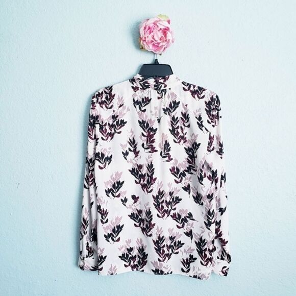 Vince Camuto - Picture 6 of 6